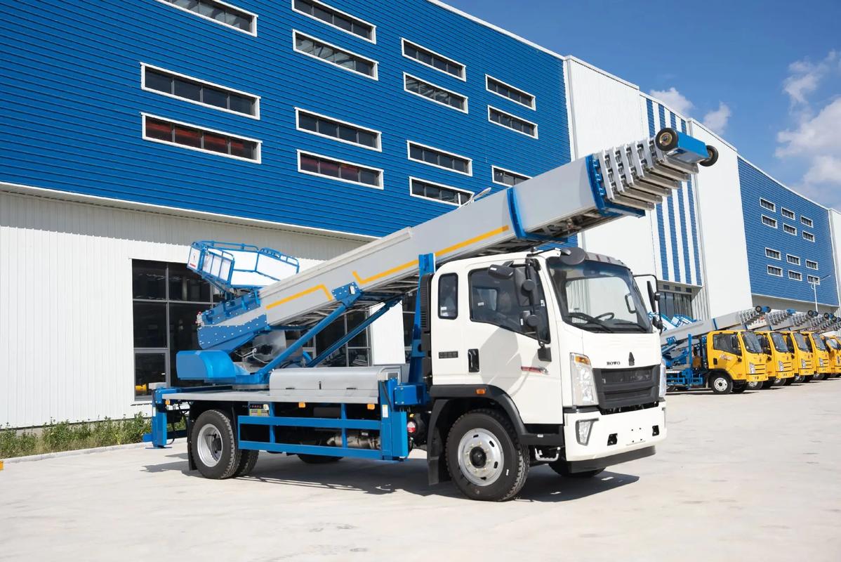 西秀出租云梯车高空作业车 建筑垃圾搬运